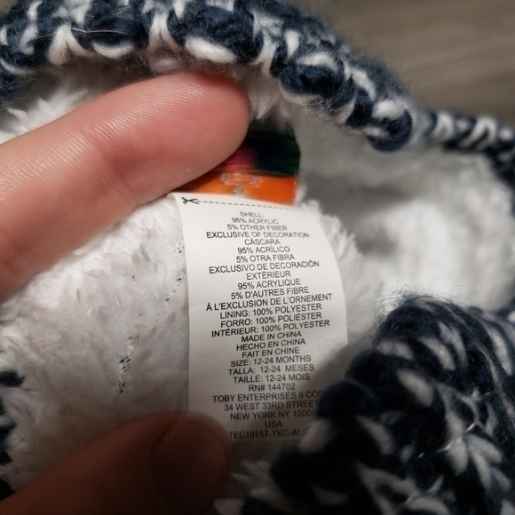 𝅺Hat and mitten‎ set - Picture 3 of 4